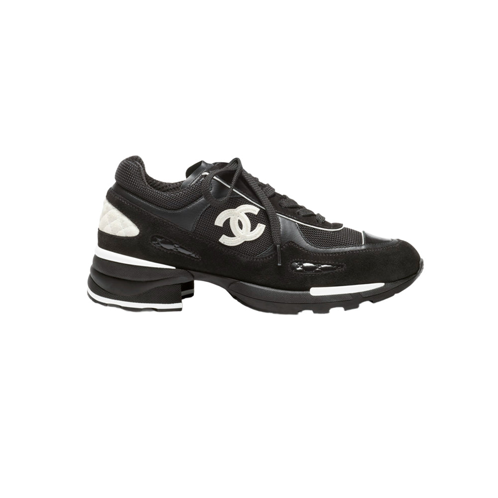 샤넬 믹스드 파이버 스웨이드 카프스킨 스니커즈 블랙