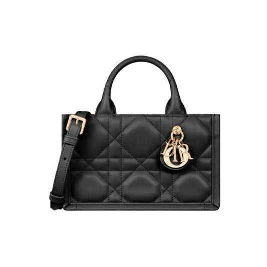 디올 미니 스트랩 북 토트 매크로까나쥬 카프스킨 블랙